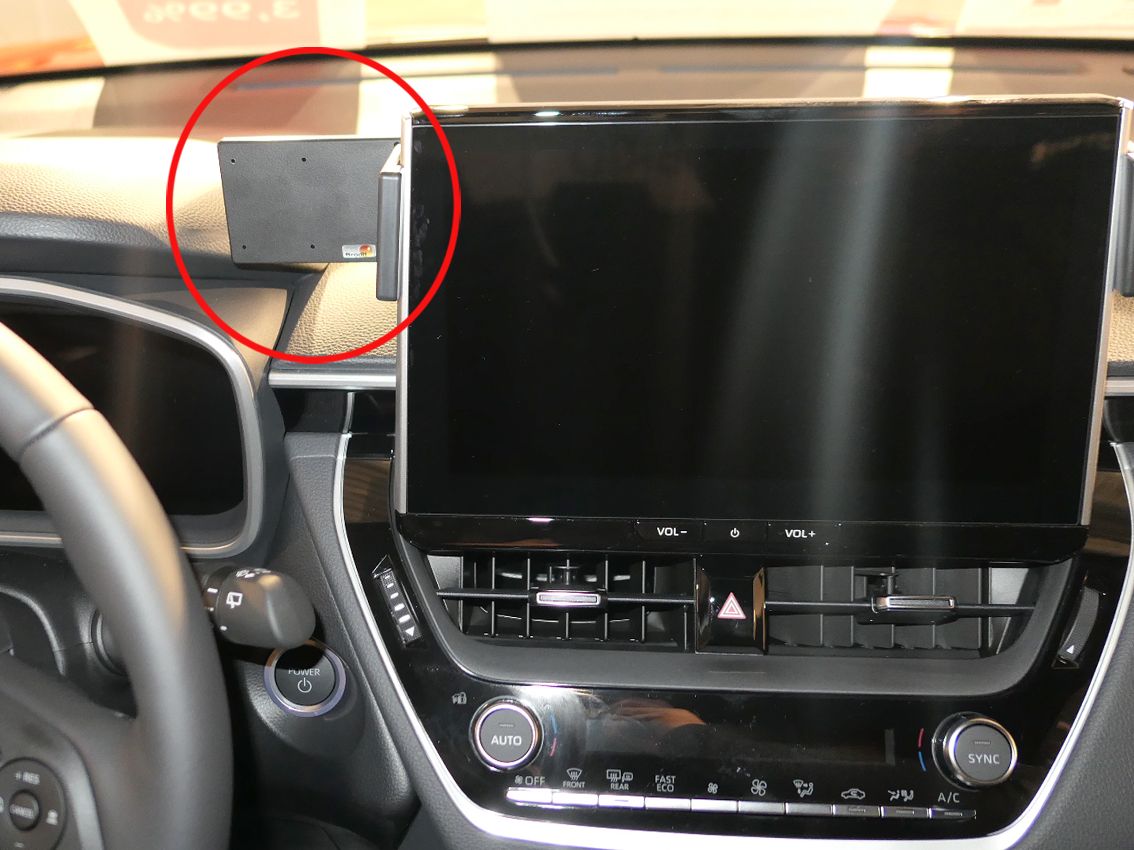 Proclip Toyota Corolla Cross 23-  Suzuki Swace 25- Center