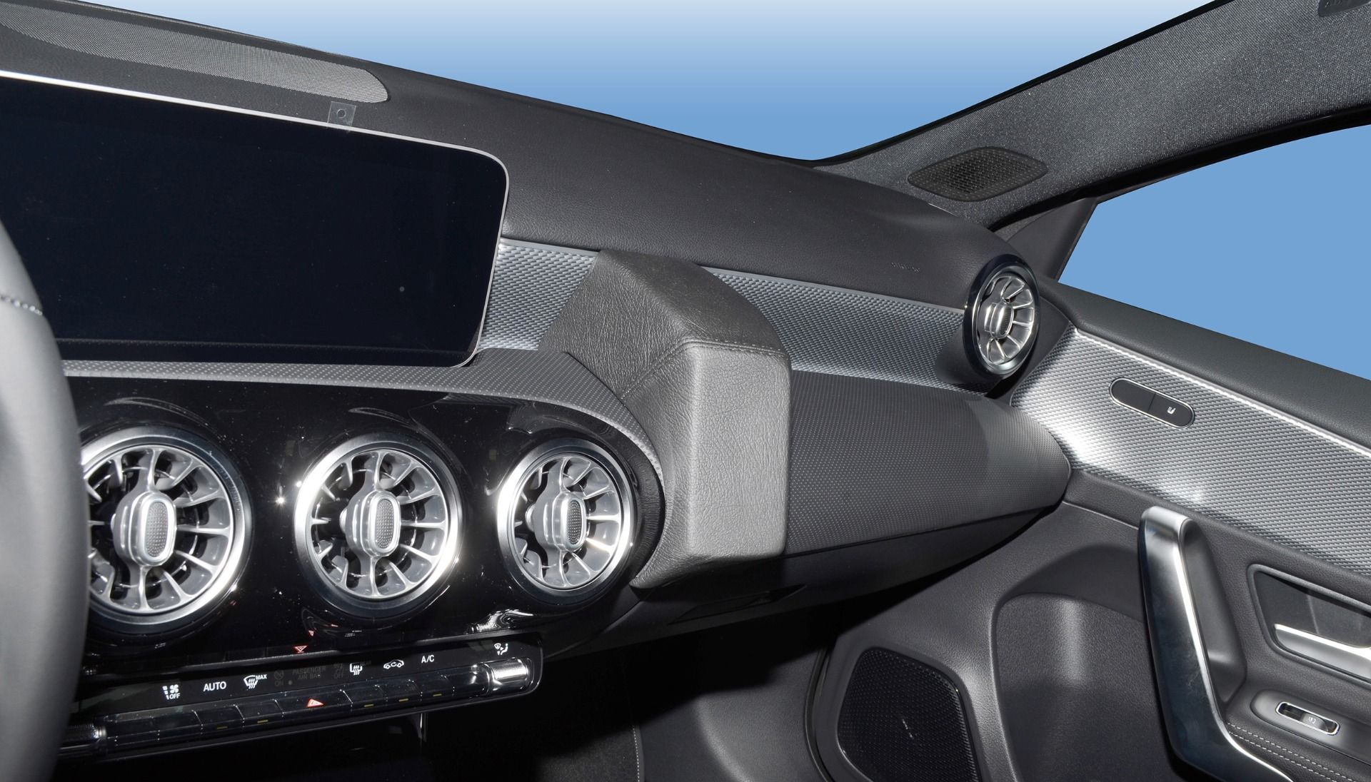 Kuda console Mercedes Benz A-Class 18-