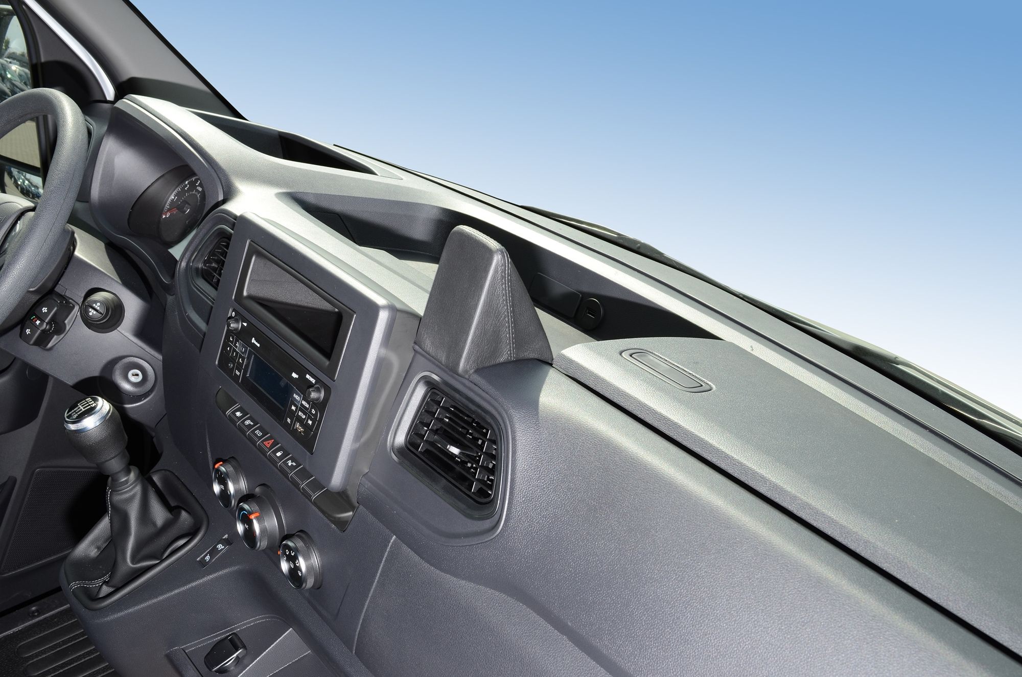 Kuda console Opel Movano / Renault Master 19- NAVI