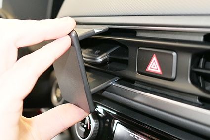 Proclip Hyundai Kona Electric (with display) 22-Center mount